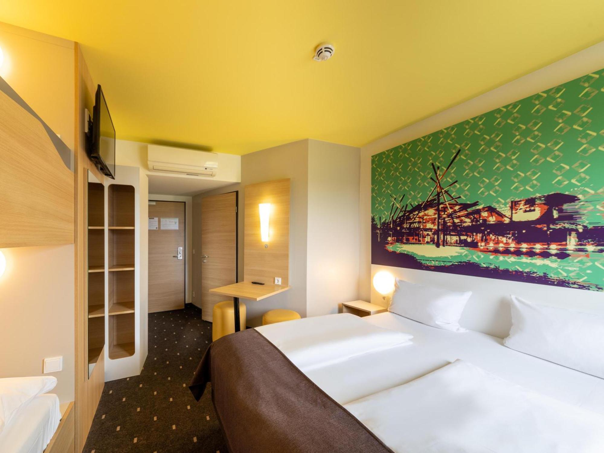B&B Hotel Oberhausen Am Centro Exterior photo